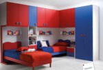 красно-синяя мебель в детской